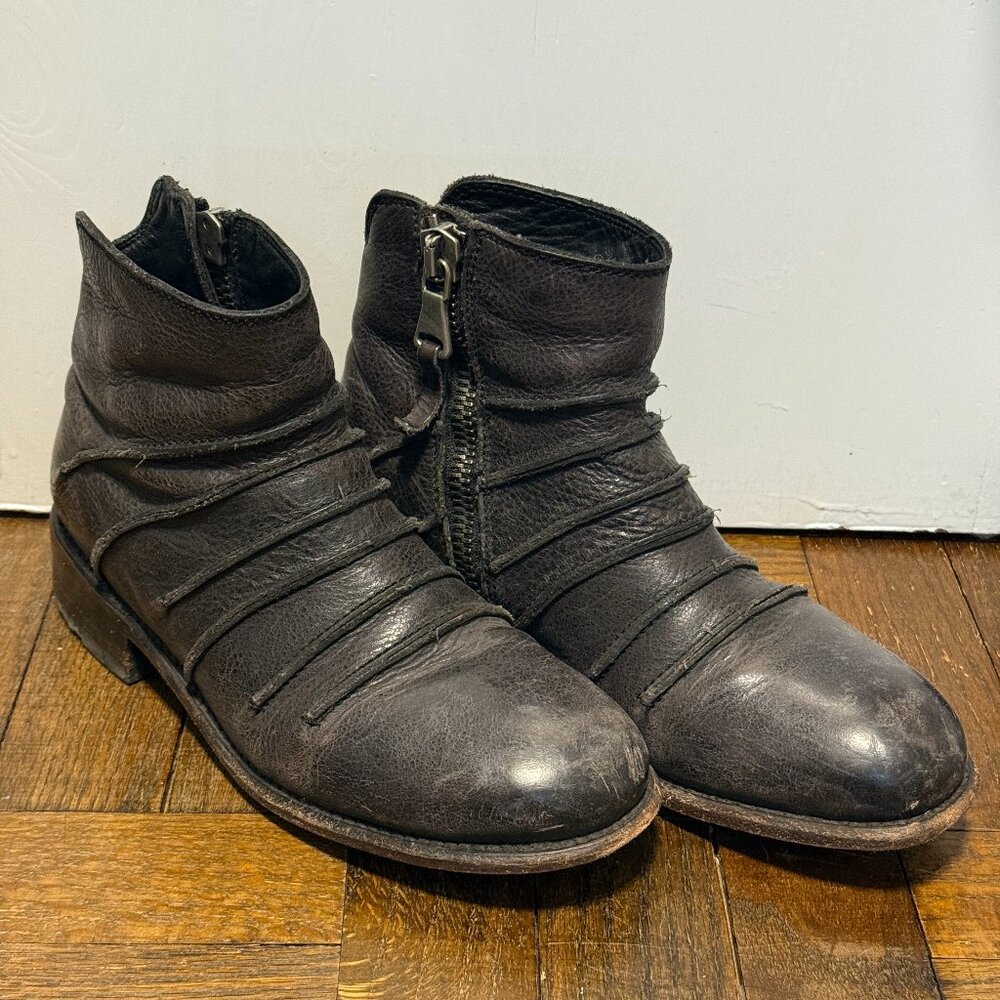 John Fluevog Zipper Ankle Boot Black Women's 8